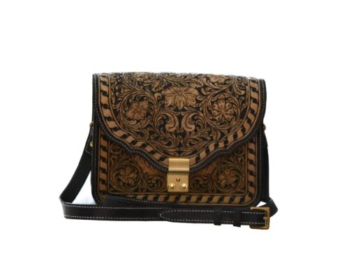 Legiovi woman carving bag