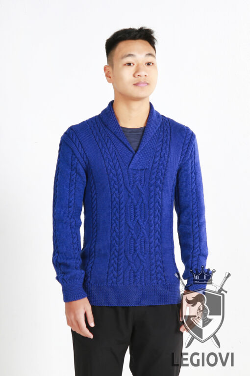 LEGIOVI Hand knitted wool sweater