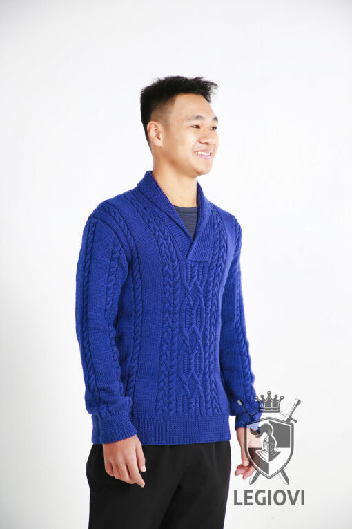 LEGIOVI Hand knitted wool sweater