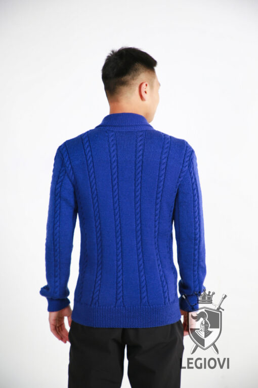 LEGIOVI Hand knitted wool sweater